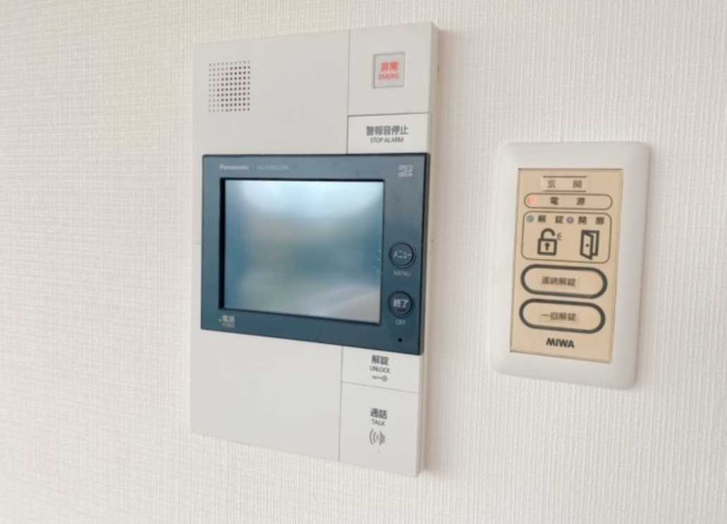 GRAND駒沢公園　ウォークインクローゼット　角部屋　オートロックのセキュリティ