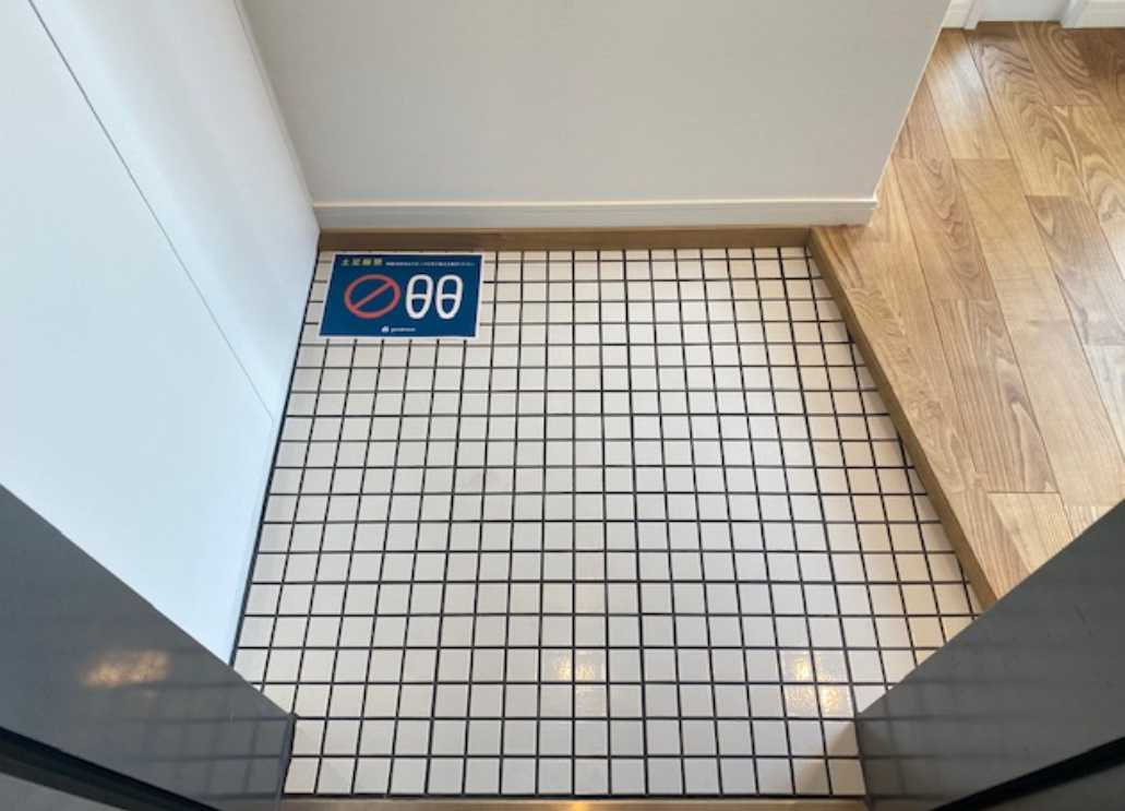 GRAND駒沢公園　ウォークインクローゼット　角部屋　オートロックの玄関