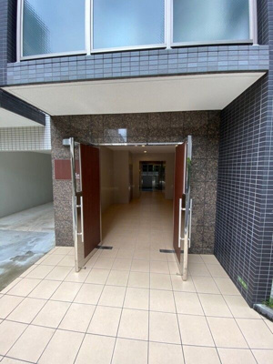 【エントランス】 | LUMEED飯田橋