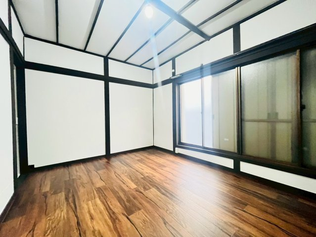 月見山本町１丁目テラスハウスの寝室