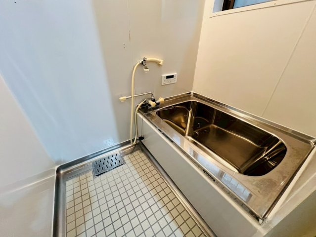 月見山本町１丁目テラスハウスの浴室