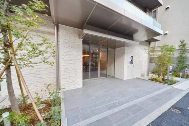 ザ・パークハビオ上野レジデンスのエントランス