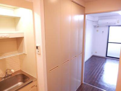 プレジール西院の収納