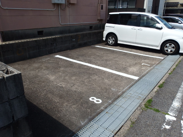コーポ三陽　Ｂ棟の駐車場