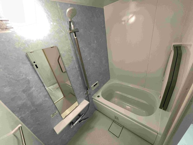 取手中央タウンE棟の浴室