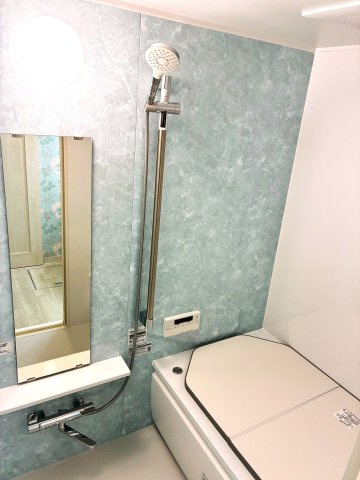 取手中央タウンE棟の浴室