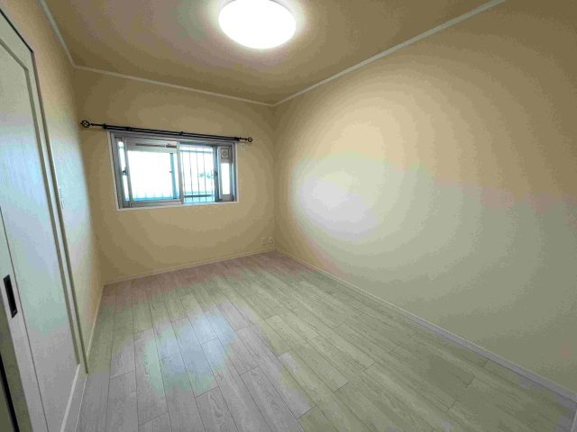 取手中央タウンE棟の洋室