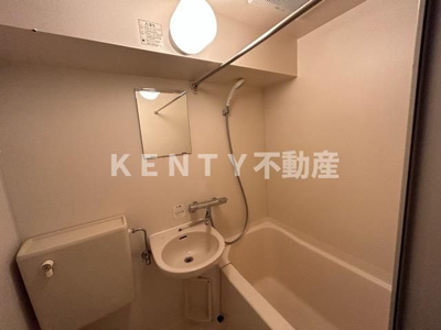 【洗面所】 | メゾン・ドゥ・フジ大森 | 忙しい朝には欠かせない洗面所です