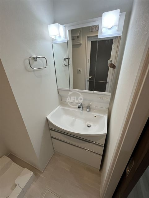 コート・ド・ボーヌ深江南南棟の洗面所|コート・ド・ボーヌ深江南南館　独立洗面台