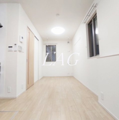 【居間・リビング】 | サクセスバード桜木町 | 洋室のお部屋です。