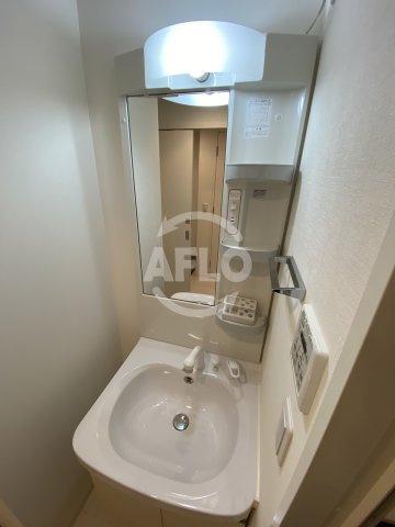 La Douceur梅田Westの独立洗面台|URBAN PARK 梅田 WEST　独立洗面化粧台