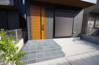 【エントランス】