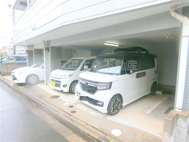 ライブ西蒲田の駐車場|駐車場空き有税込み27.500円　礼金敷金不要