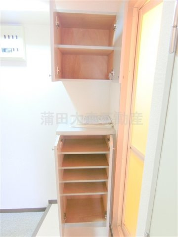 ライブ西蒲田の設備|玄関収納