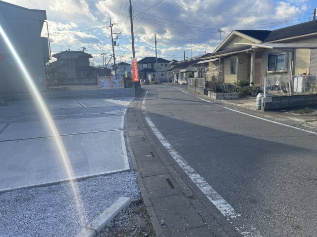 【前面道路含む現地写真】 | 比企郡嵐山町15期　Zut PLUS　新築戸建　　全2棟　2号棟