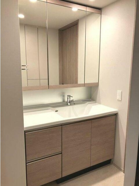 プラウドシティ武蔵浦和ステーションアリーナの独立洗面台