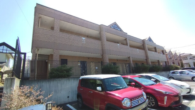 ＨＩＬＬＳみどり公園前の外観