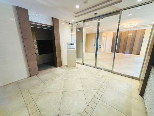 エスリード大阪グランゲートのロビー