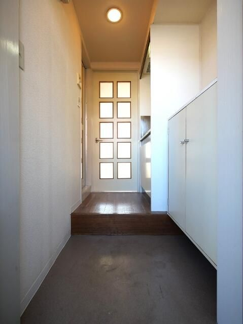 日興パレス武蔵関の玄関