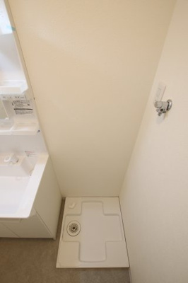 【設備】 | Raffine SAKAI(ラフィネサカイ) | 室内洗濯機置場