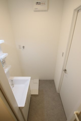 【洗面所】 | Raffine SAKAI(ラフィネサカイ)