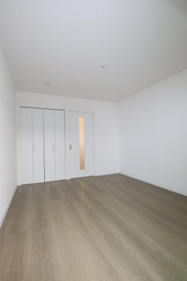 【洋室】 | Raffine SAKAI(ラフィネサカイ)