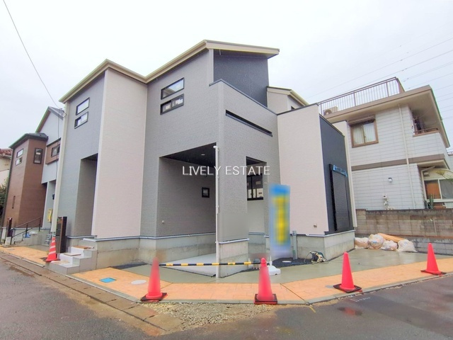 草加市新里町 新築分譲住宅 全2棟 2号棟の外観