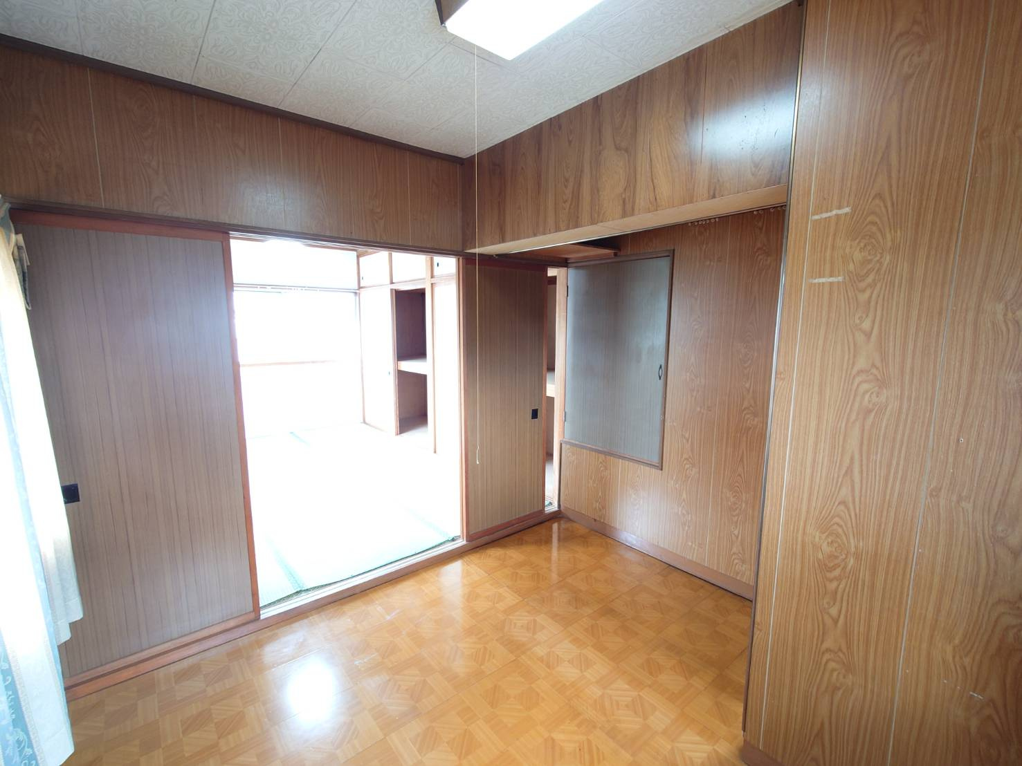 神中１丁目貸家の洋室