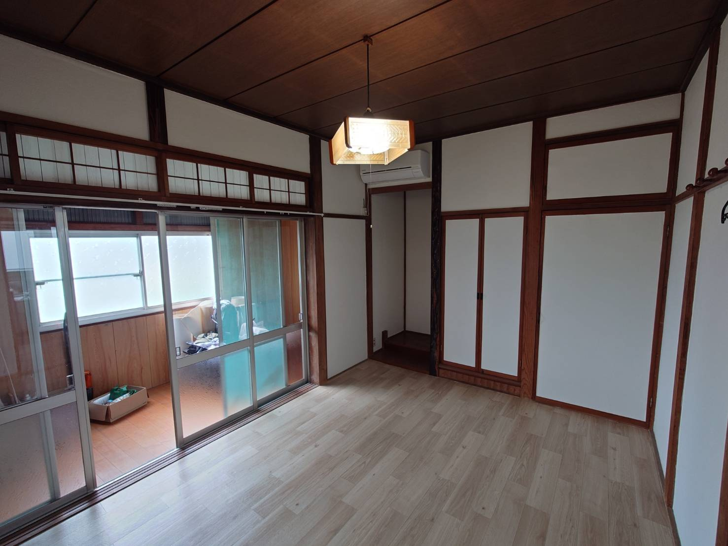 神中１丁目貸家の洋室