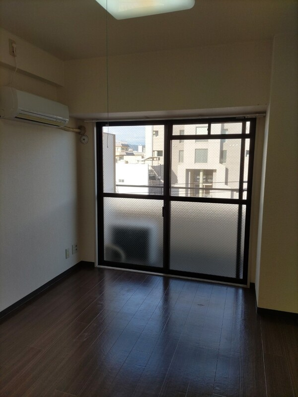 DETOM-1烏丸二条（デトムワン烏丸二条）の洋室