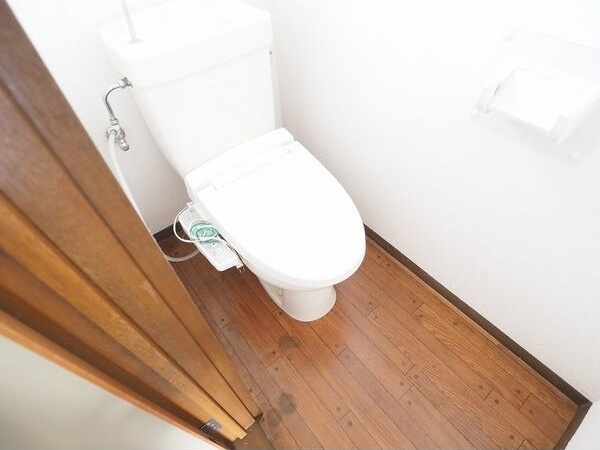 パインリーフ長森本町のトイレ