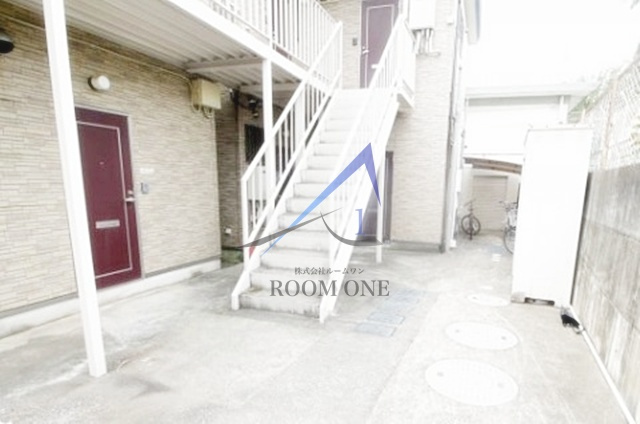 ラ・マイレ・アレイのエントランス|エントランスです。