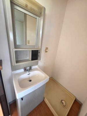 【独立洗面台】 | SUN・ＧＡＲＤＥＮ華城Ｂ