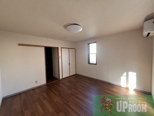 ファミール堀部Ⅲ A棟の居間・リビング