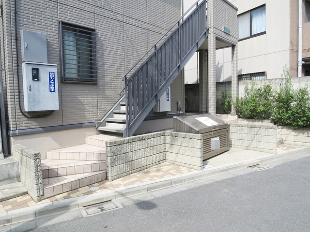 フジのエントランス|入口周辺です。