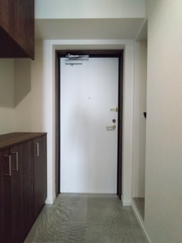 ライオンズマンション市川シティの玄関|きれいな玄関です