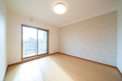 【洋室】 | ディーレスティア堺・光明池 | ☆明るいお家で始まる新生活が楽しみですね☆