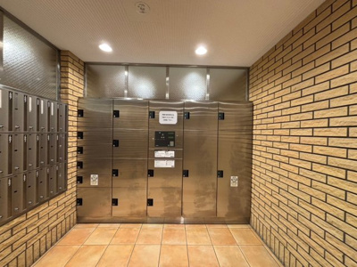 【設備】 | ディーレスティア堺・光明池 | 宅配ボックスがあるので、不在時でも荷物が受け取れて便利ですね♪