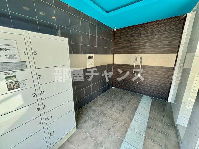 グリーンコート亀島のエントランス