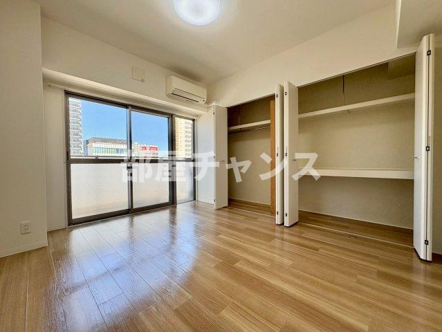 グリーンコート亀島の居間・リビング