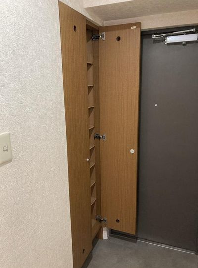 ルートホワイト２の玄関