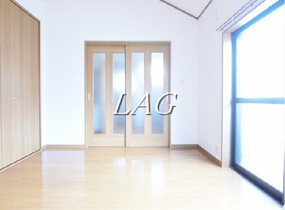 【居間・リビング】 | メゾン美乃里 | 洋室のお部屋です。