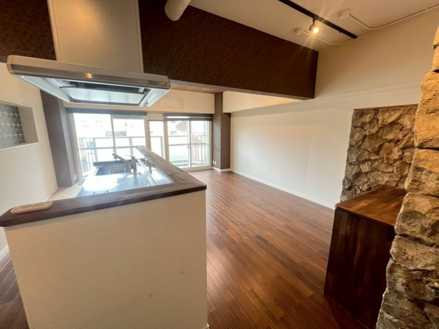 ユニハイム明石の居間・リビング