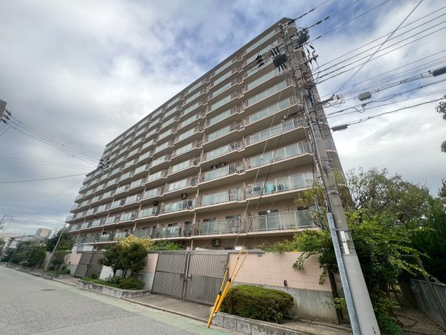 ユニハイム明石の外観