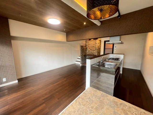 ユニハイム明石の居間・リビング