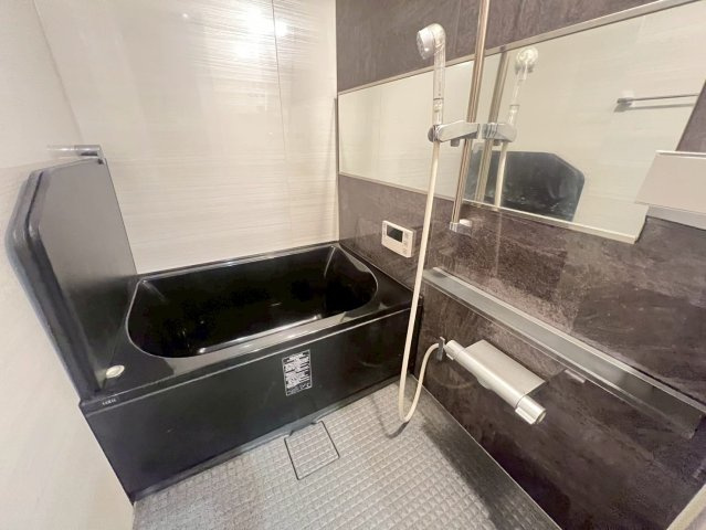 ユニハイム明石の浴室