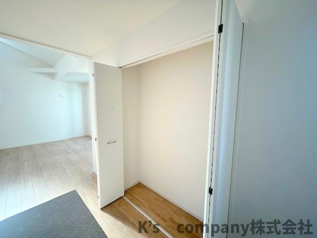 ◎茅ヶ崎市矢畑　新築戸建　4号棟の収納|広いリビング収納☆急な来客でも対応しやすく便利です◇