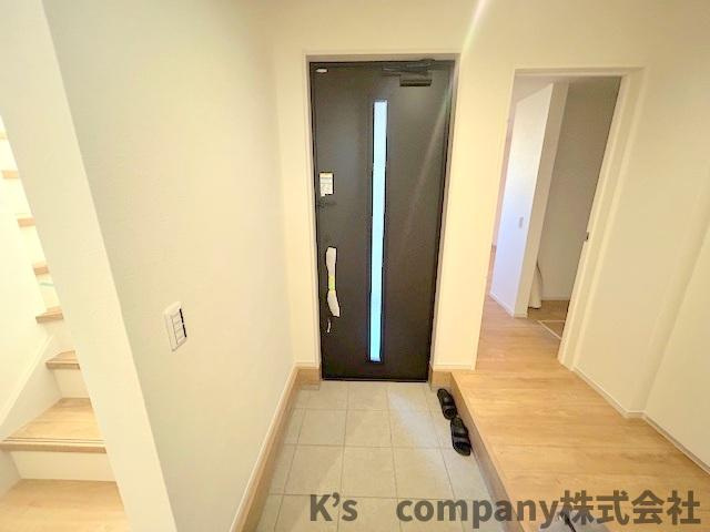 ◎茅ヶ崎市矢畑　新築戸建　4号棟の玄関|玄関周辺スペース◇