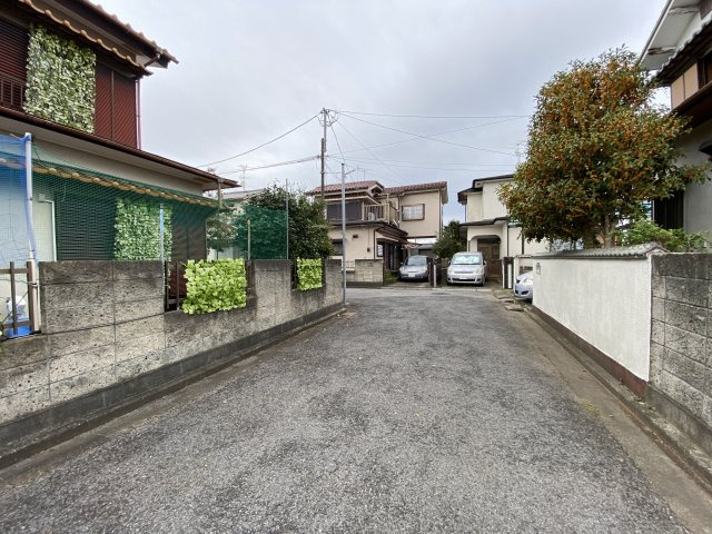 北之幸谷中古住宅の前面道路含む現地写真