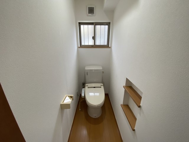 北之幸谷中古住宅のトイレ